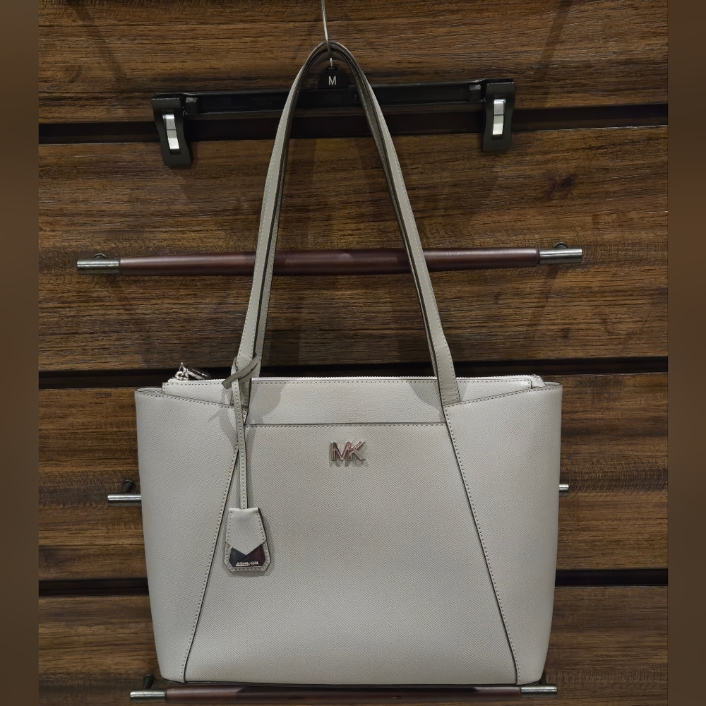 Michael Kors Handbag Light Gray Preloved